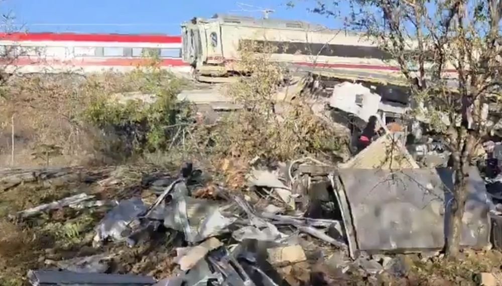 España: mueren decenas al chocar trenes entre Madrid y Sevilla