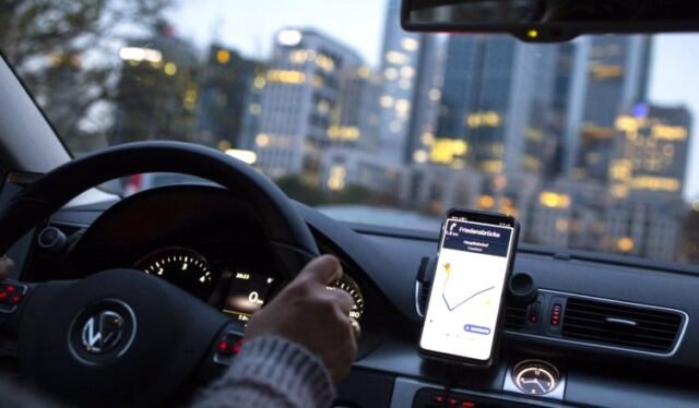 Uber llega a Playa del Carmen con servicios de taxi y motocicleta